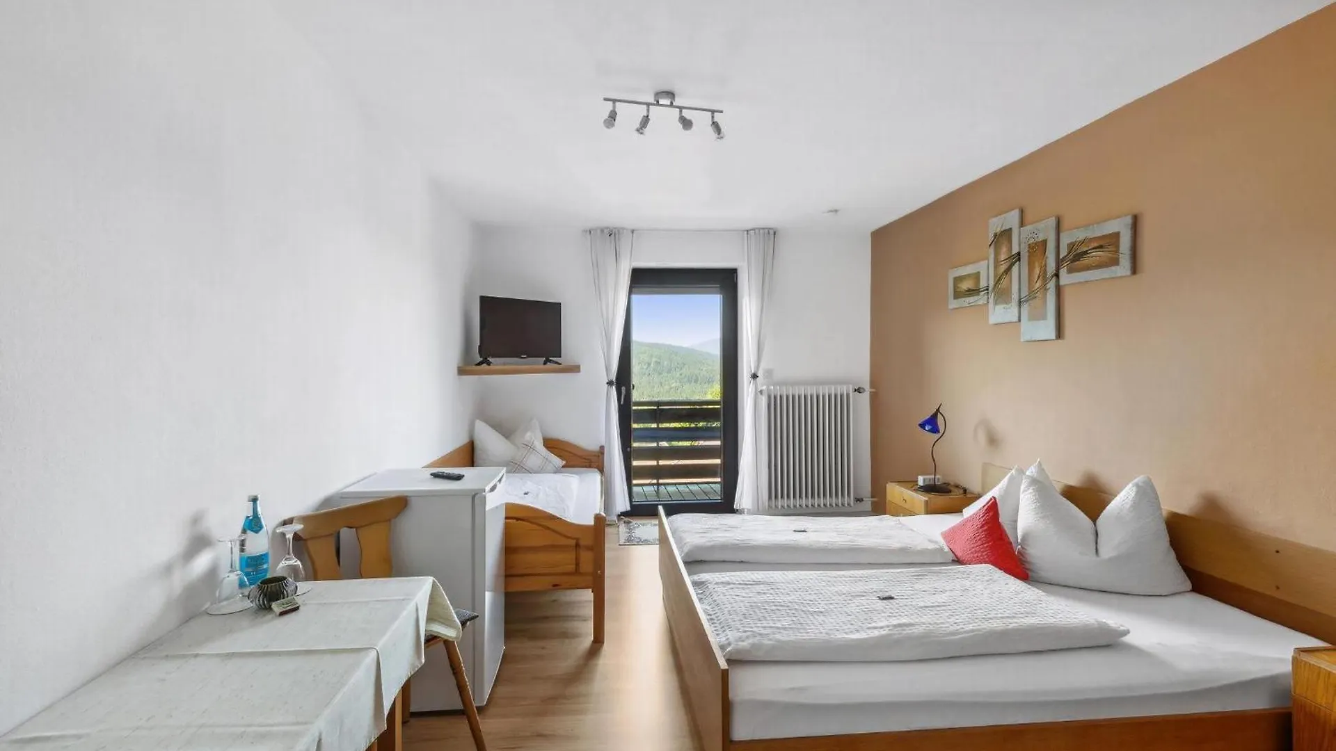 Holiday home Geraeumiges Ferienhaus Mit Garten In Rittsteig Neukirchen beim Heiligen Blut