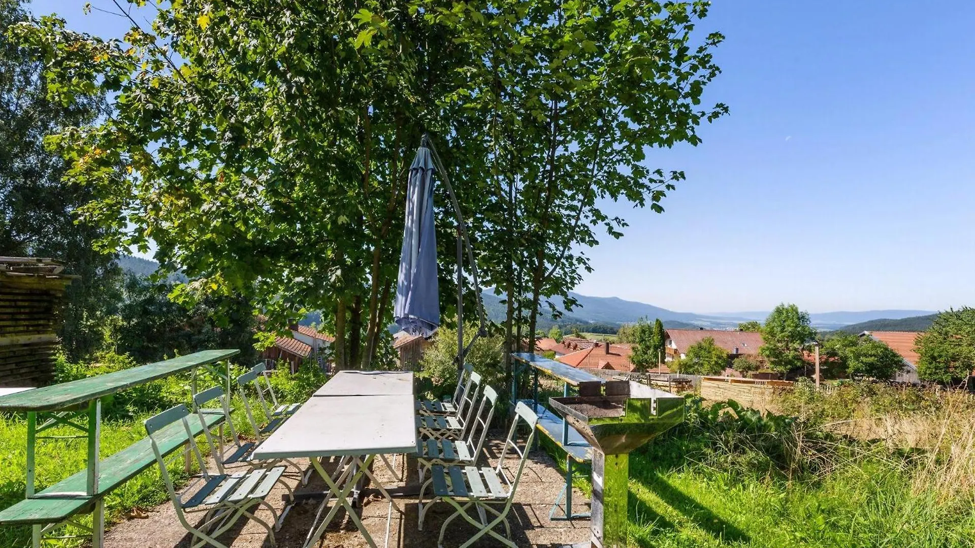 Geraeumiges Ferienhaus Mit Garten In Rittsteig Neukirchen beim Heiligen Blut 0*,