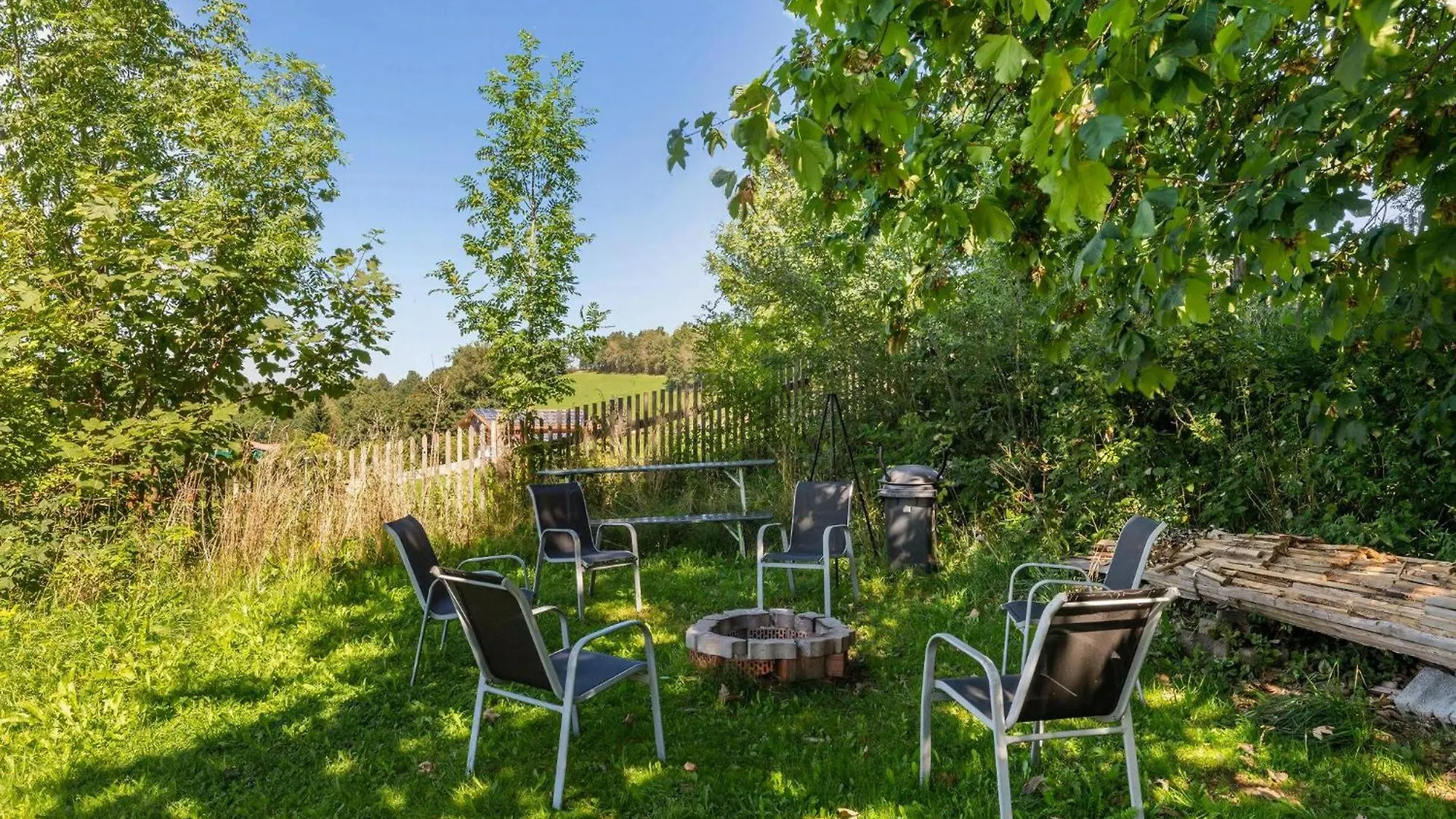 Geraeumiges Ferienhaus Mit Garten In Rittsteig Neukirchen beim Heiligen Blut 0*,